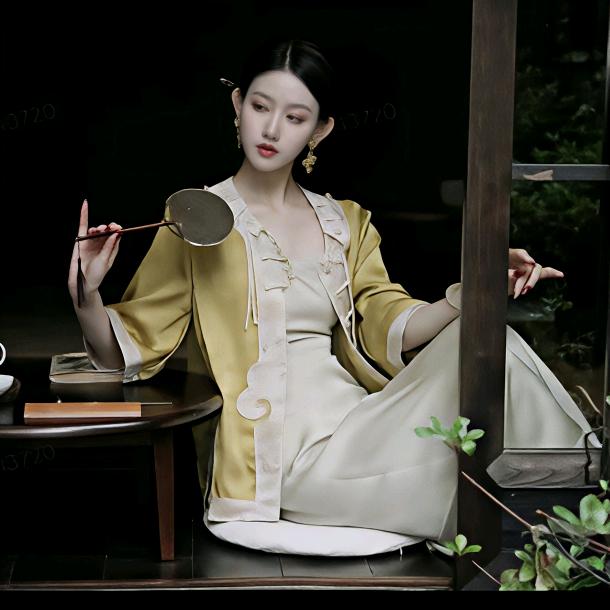 无艳一禾-爆款穿搭分享