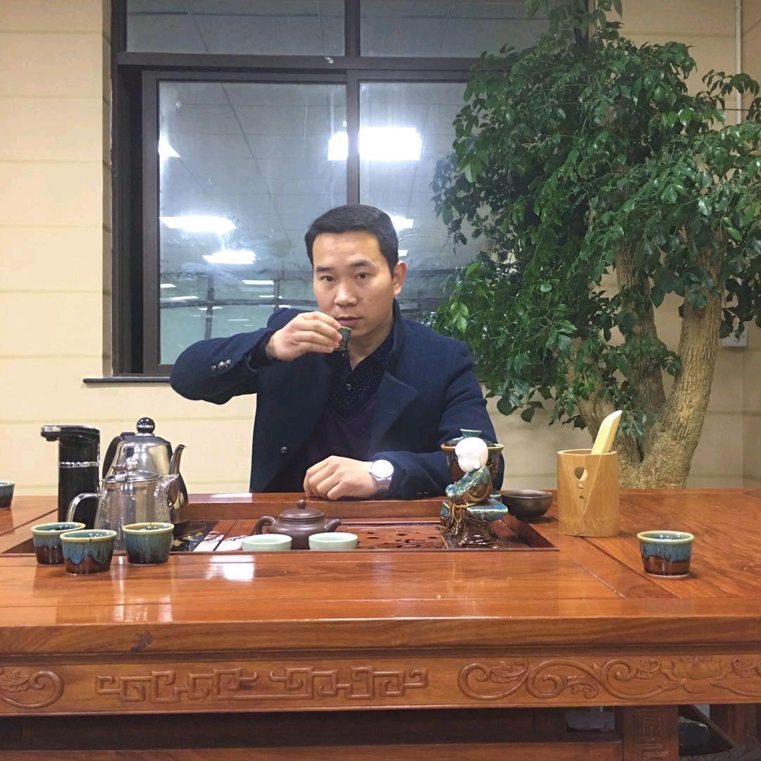 莉朔专注护肤