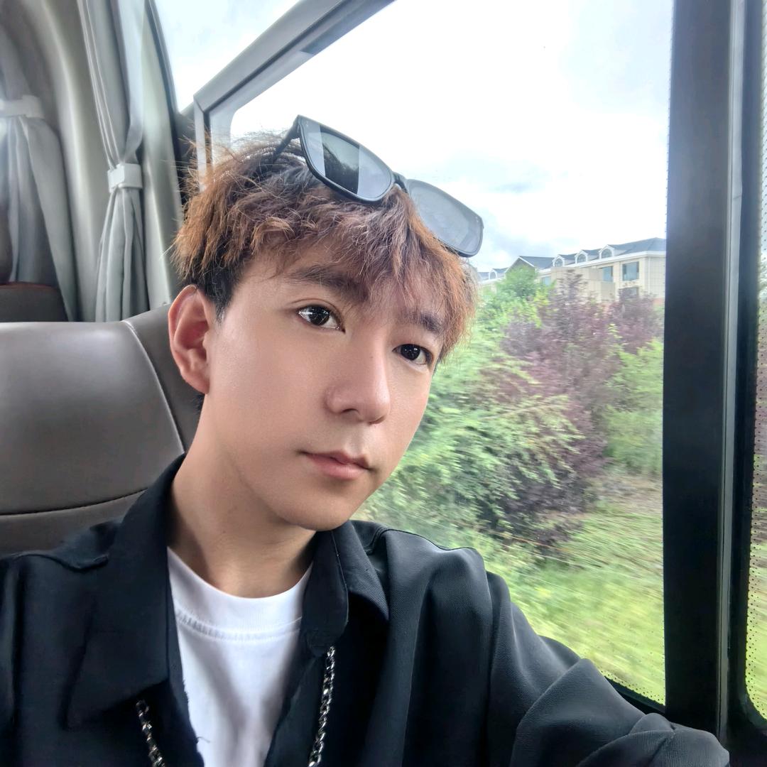 那个男孩