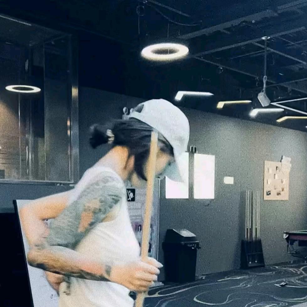 ค 椰(♡>𖥦<)/♥尼