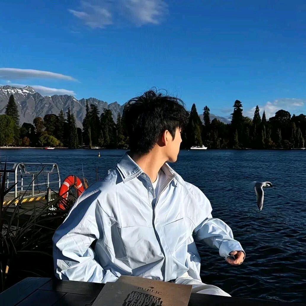 @沉默⚜️是金