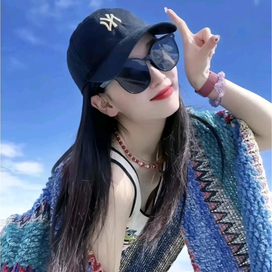 欣然穿搭