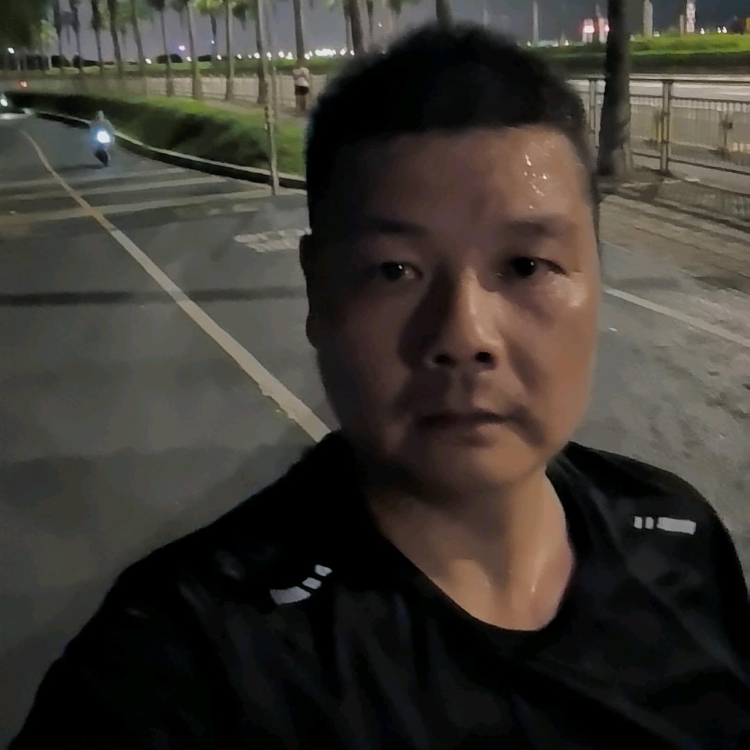 （牛仔）大牛忙串串有味