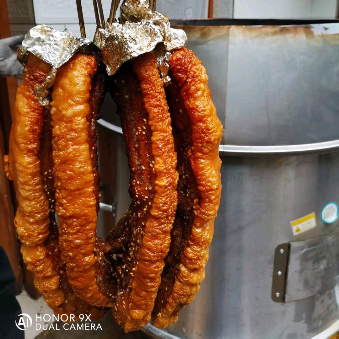 卤味源熟食、脆皮五花肉