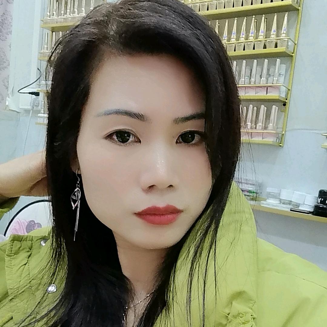 小莫