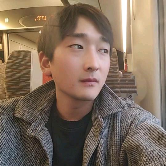 啊意🎤【老师刘禹呈】