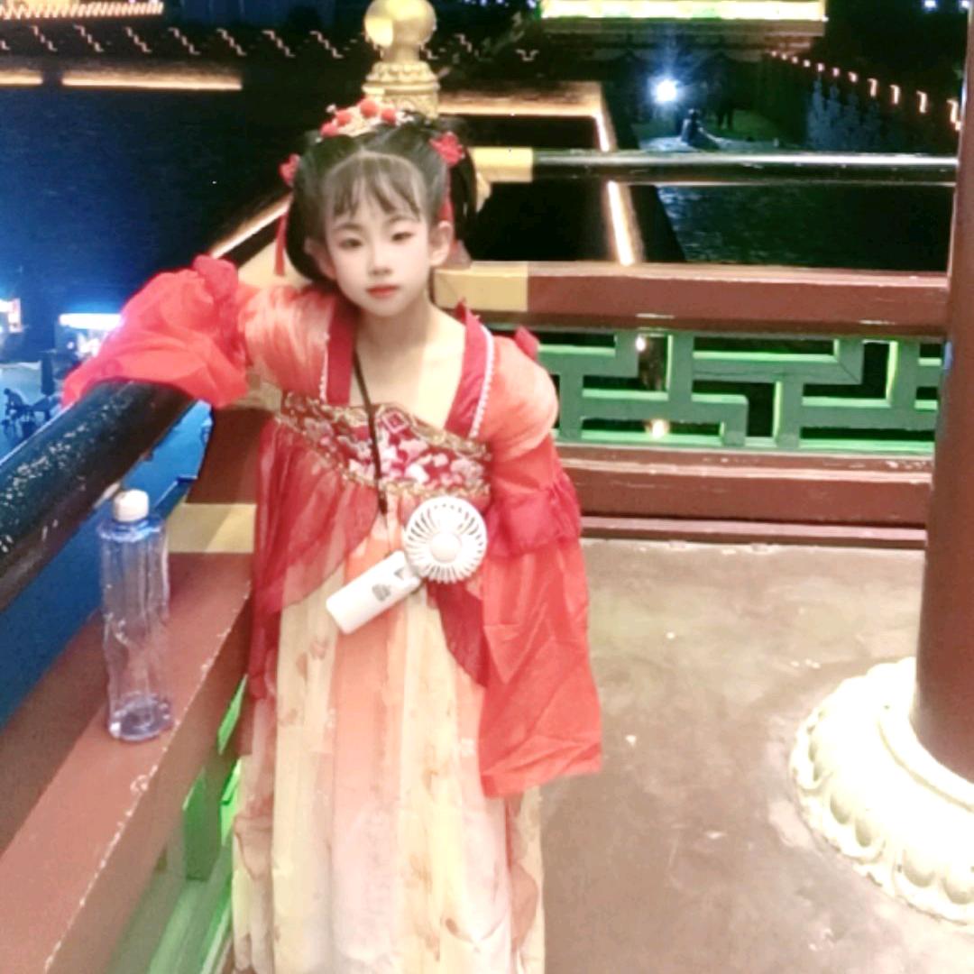 杨杨得亿^O^