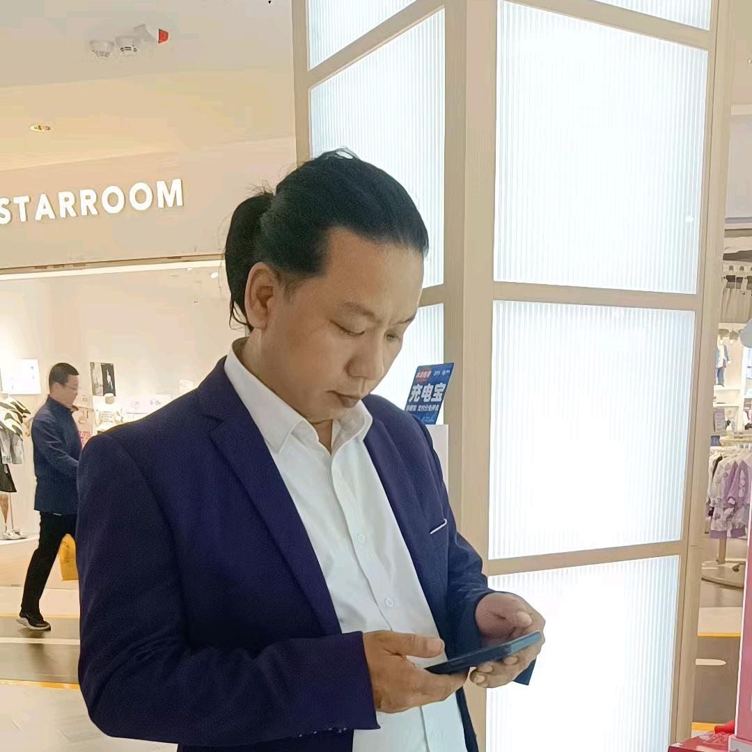 视锦摄影设计有限公司～陈导