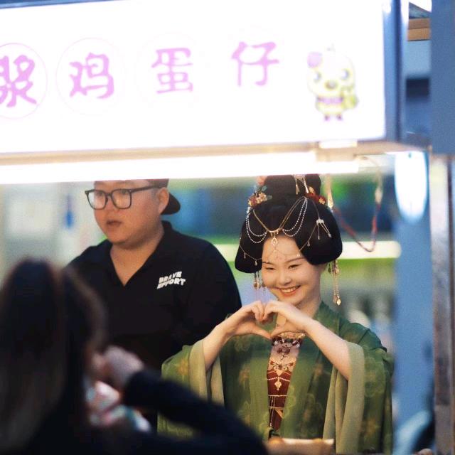 无声爆浆鸡蛋仔