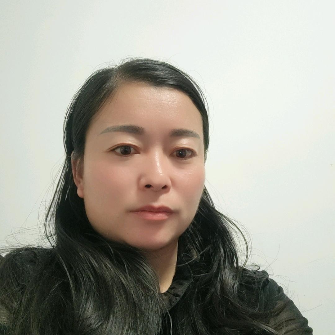 展翅飞翔