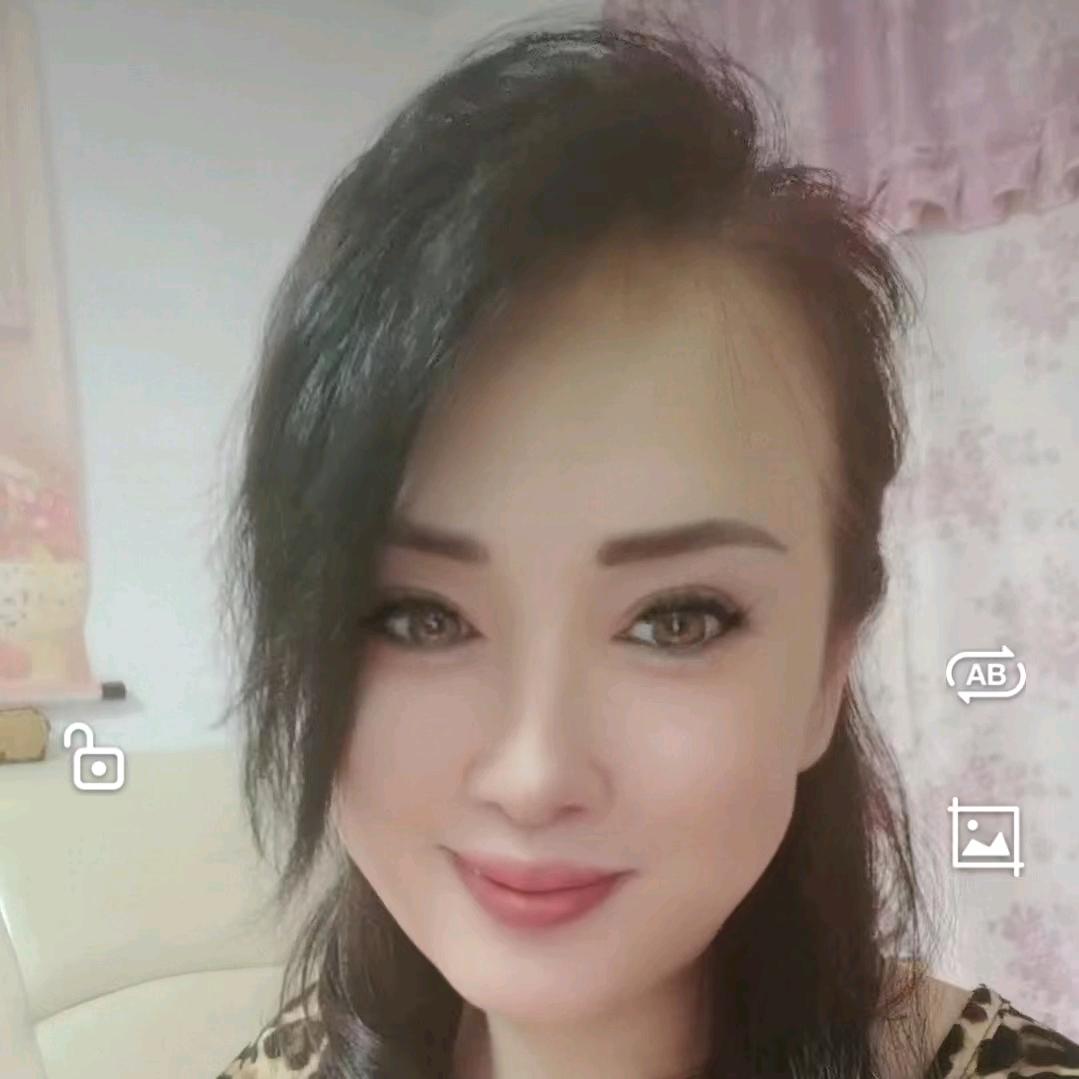 焱妮