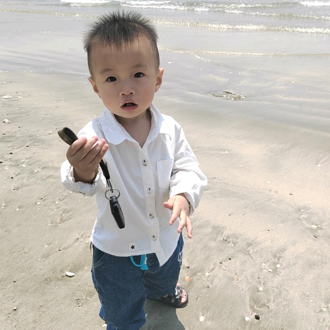 行船人刘济飛