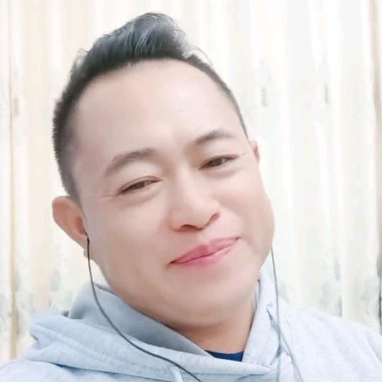 农村傻哥追求幸福