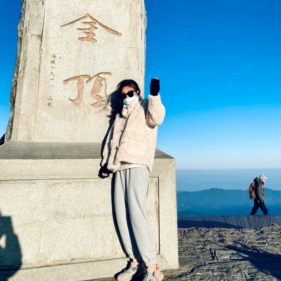 诗小妹