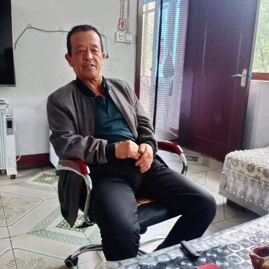 我们一家好开心