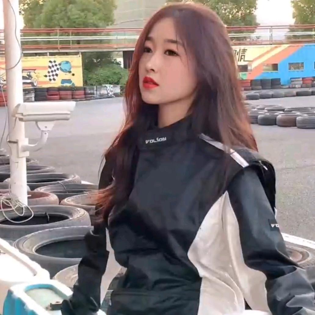 @玲玲
