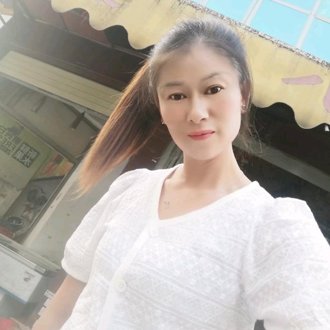 霞光飞影