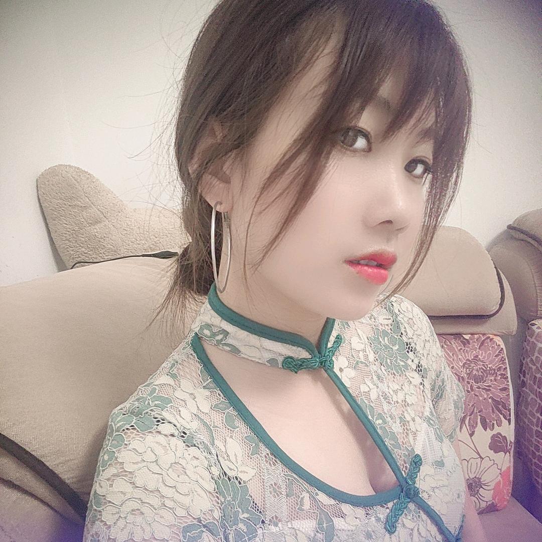 一只小小狸จุ๊บ🦊