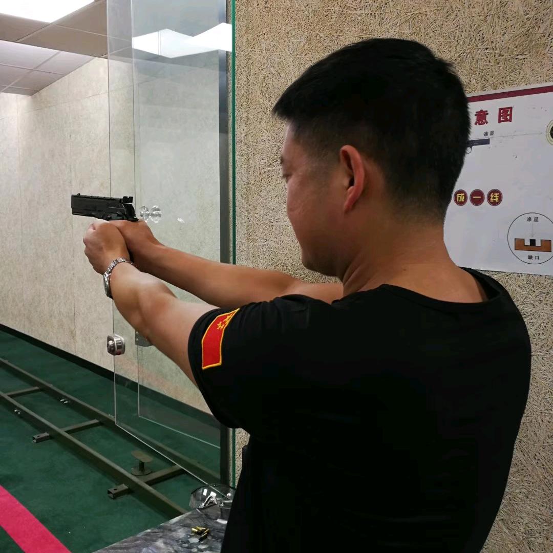 李文军