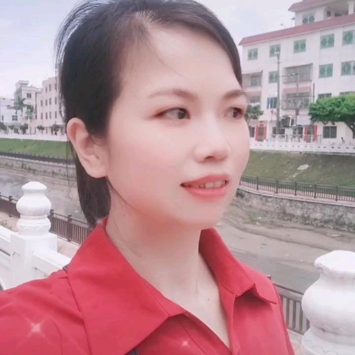 罗灿