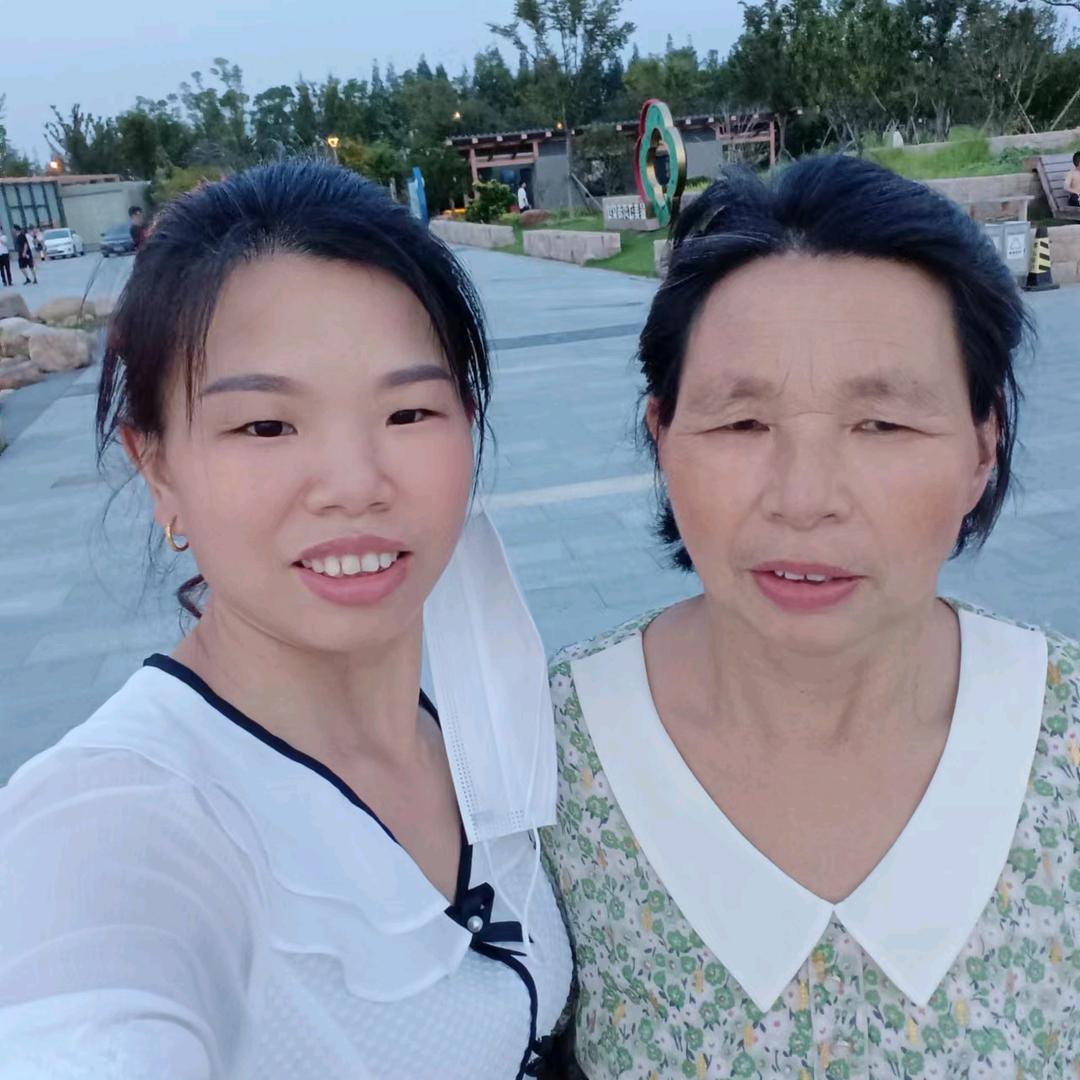姐妹们，一年比一年好，