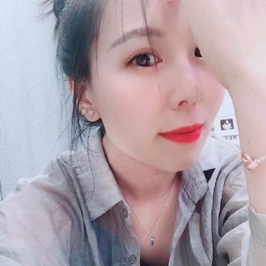 💋璐璐