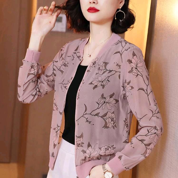 李芳
