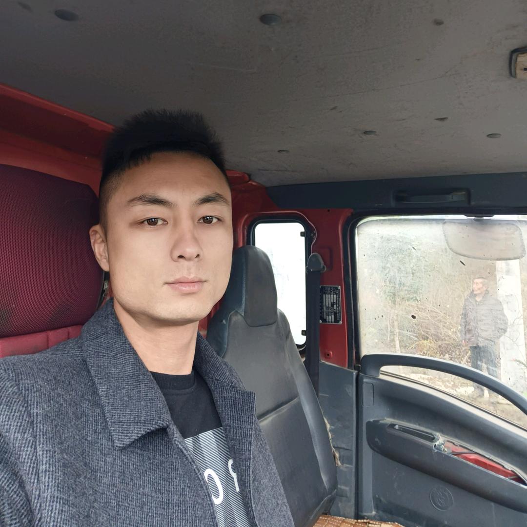 ヾ(´∀｀冯。ヾ)