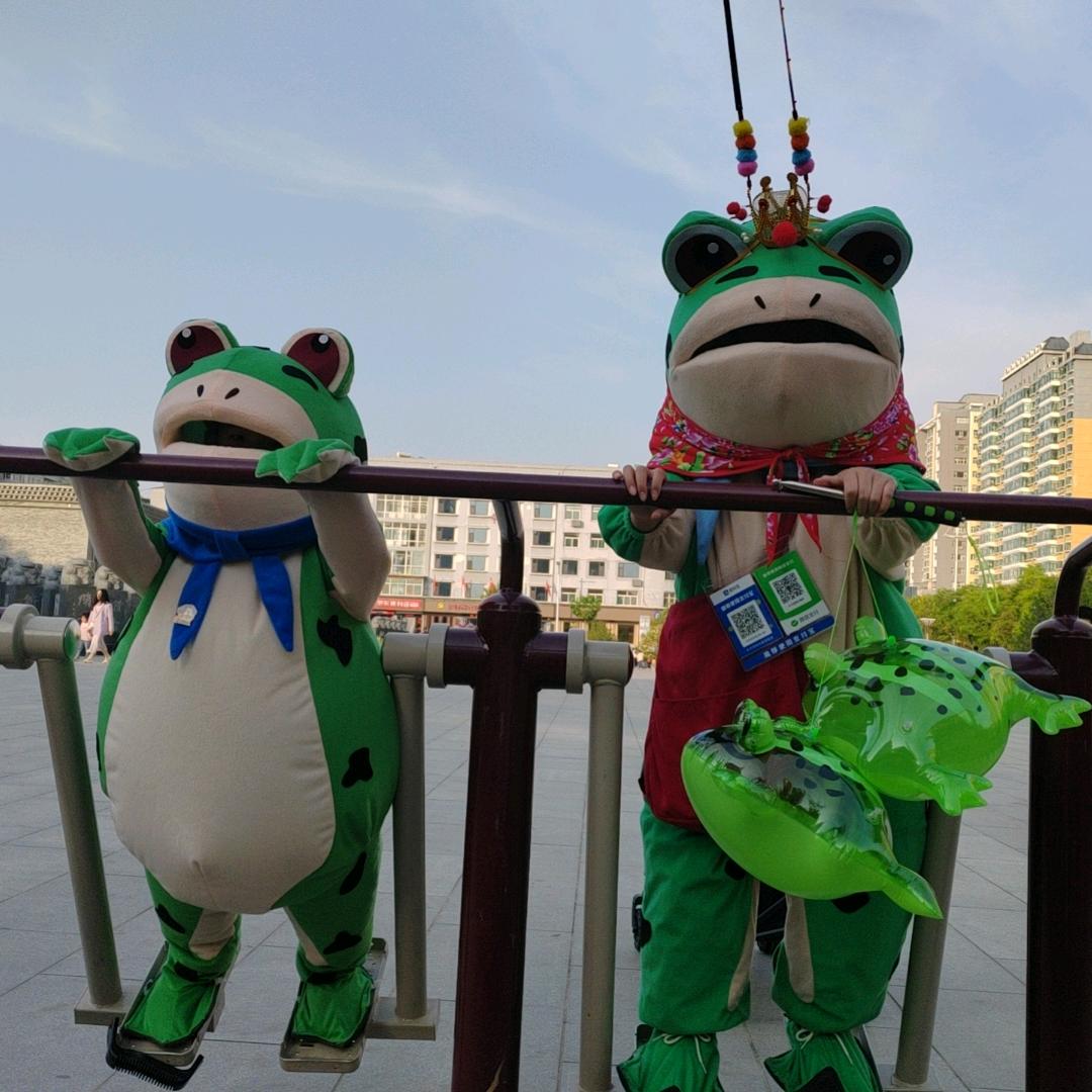 乡宁蛙姐🐸（摆摊卖火鸡面版）