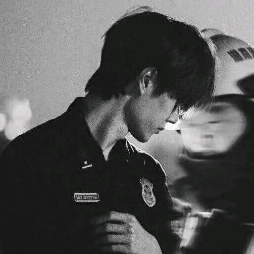 @蓝山   第一深情