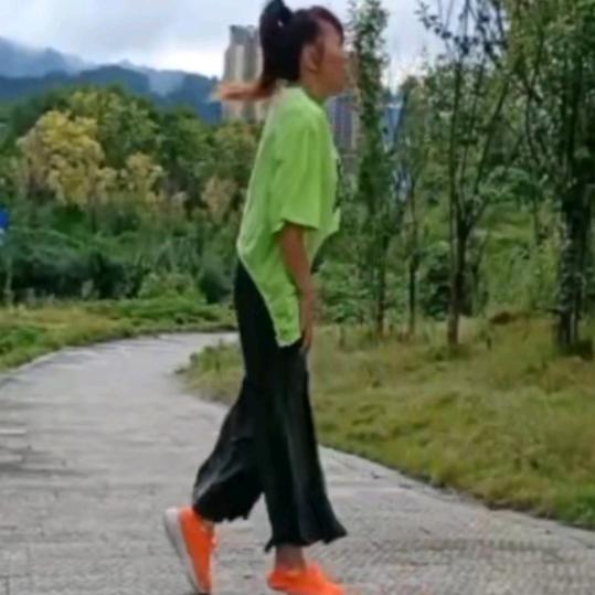 刘孃孃爱跳舞