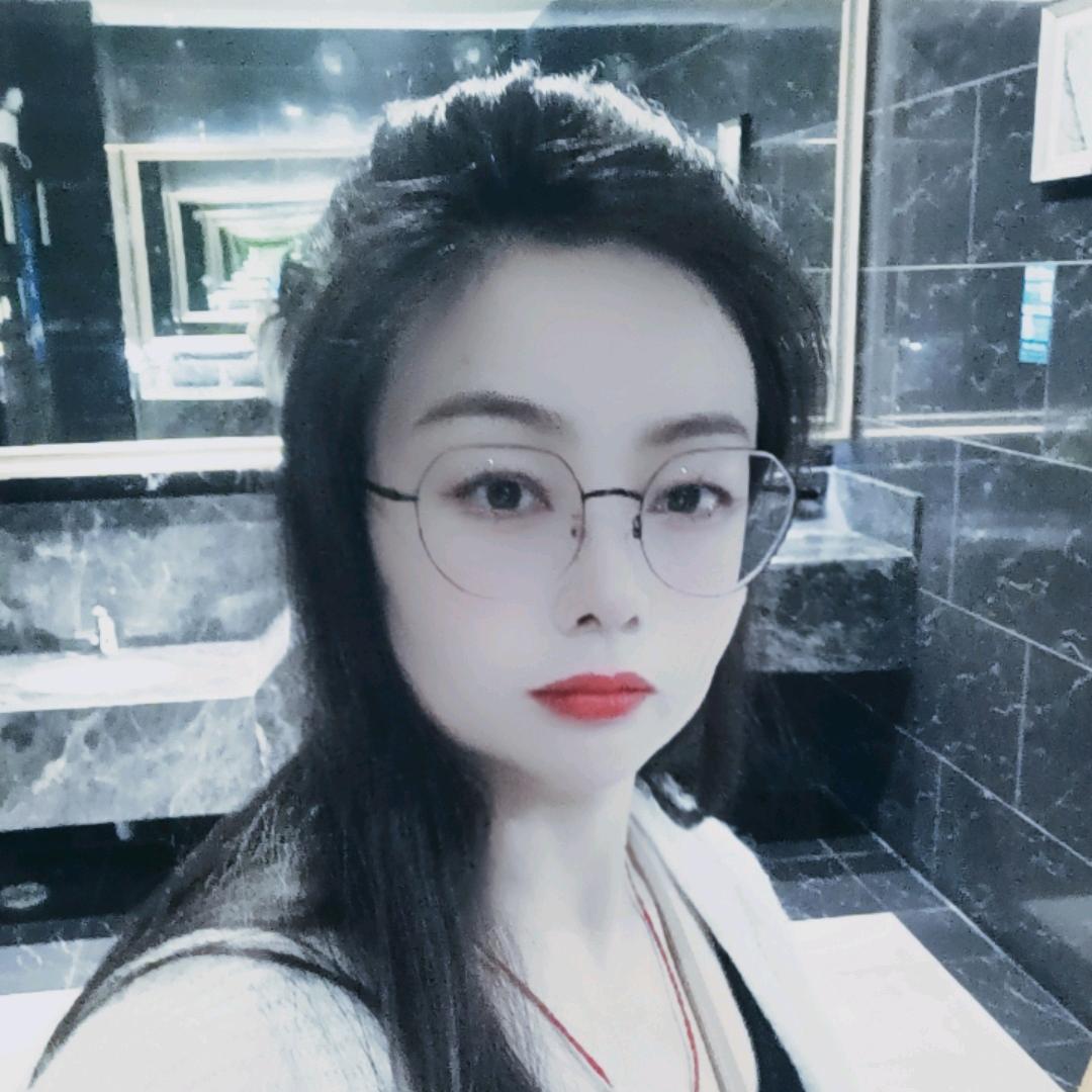 麻城女孩