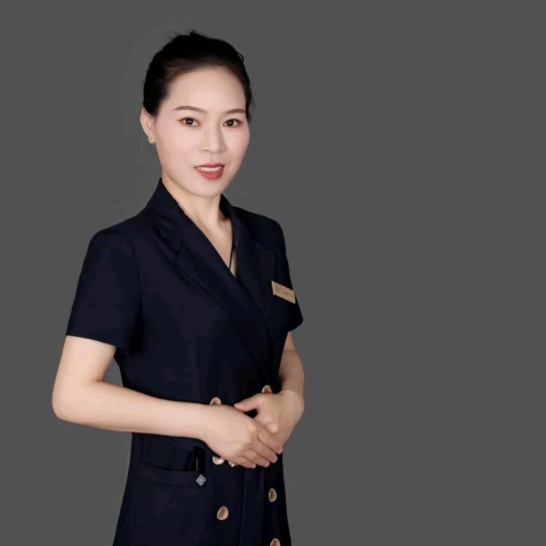 观景台置业顾问候雪平1769893210