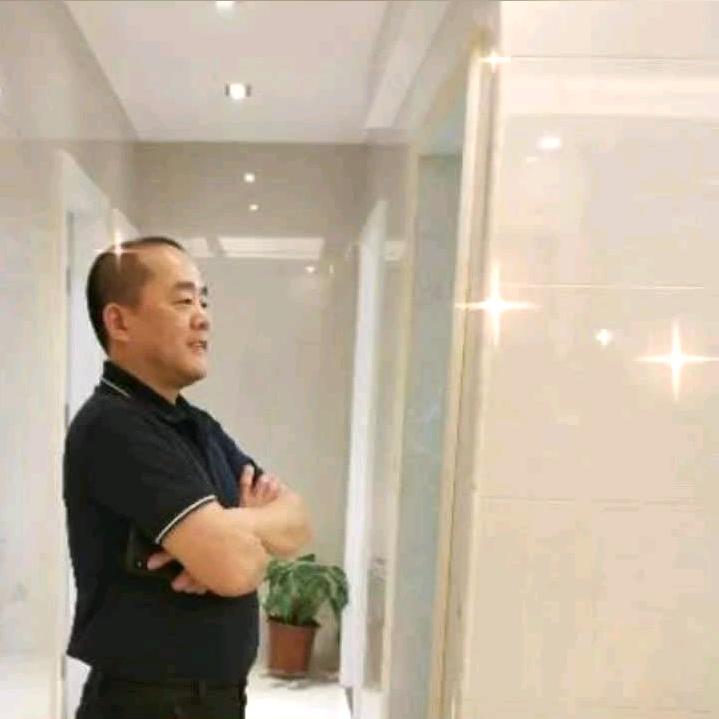 农民工    老冯