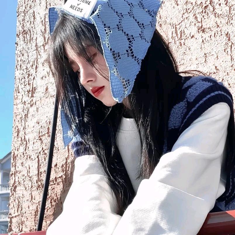 胡萝卜爱吃小熊饼干