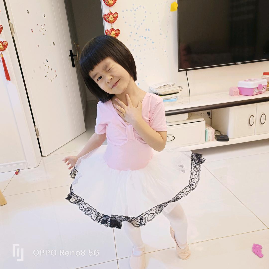 嘻嘻(♡˙︶˙♡)