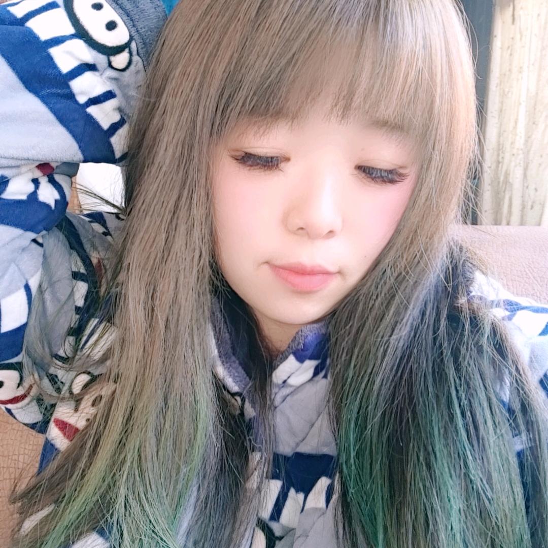 卖杂粮煎饼，饭团，卷凉皮(小姐姐)