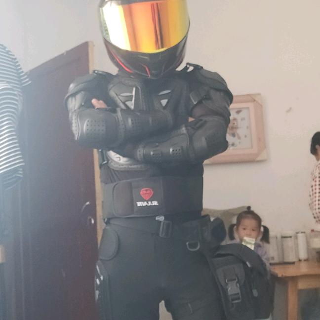 不会飞的背包客