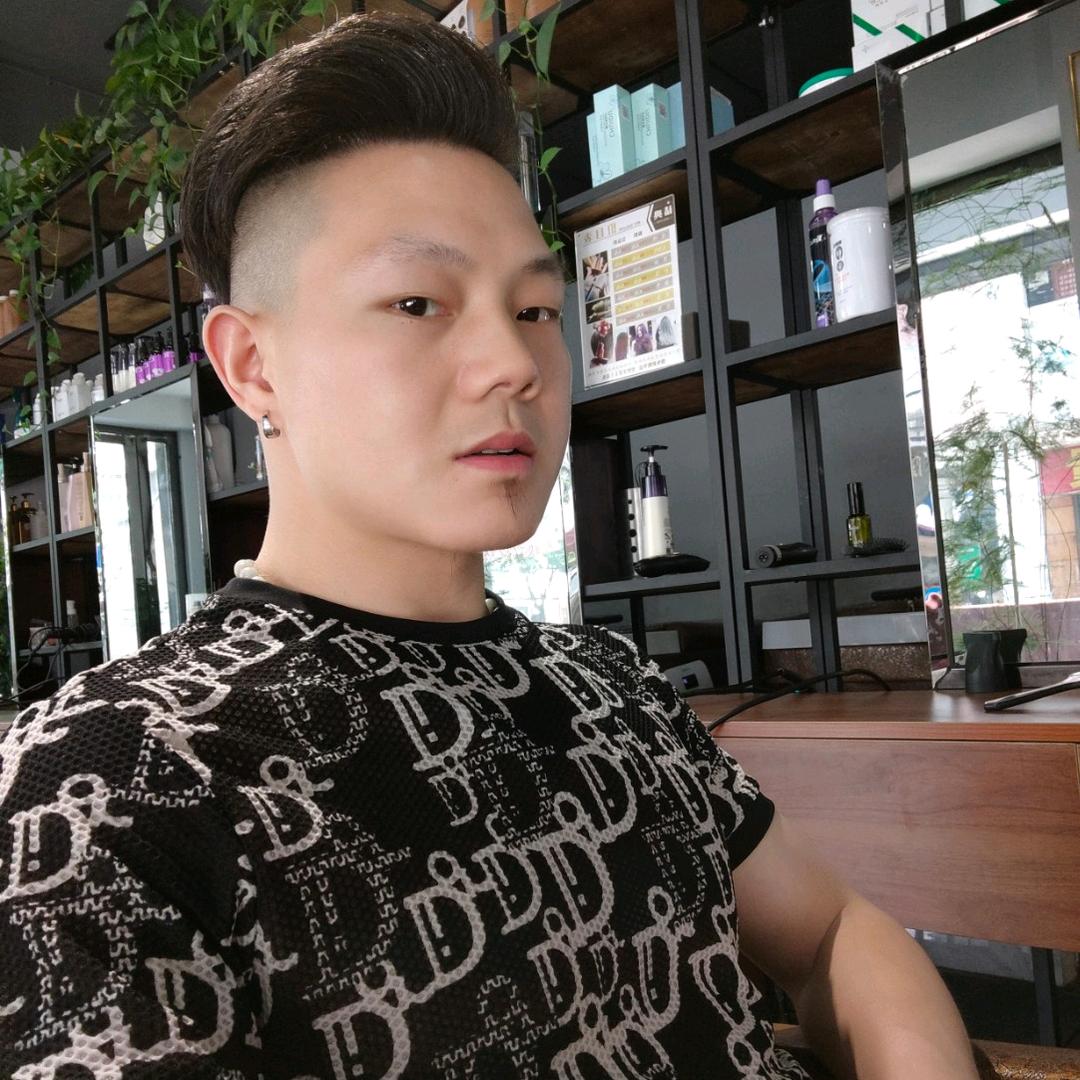 南漳县精典造型美发店