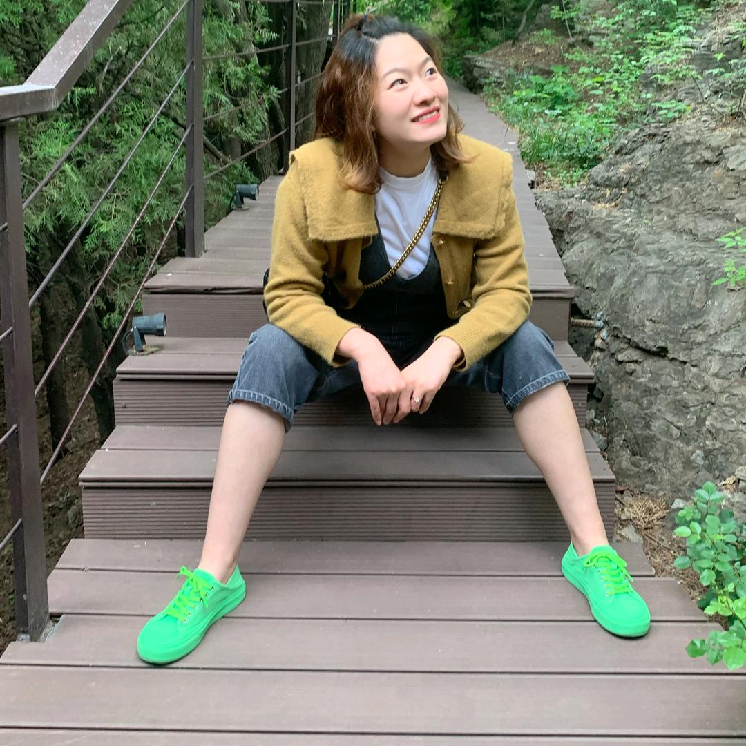 小傅只有一米八