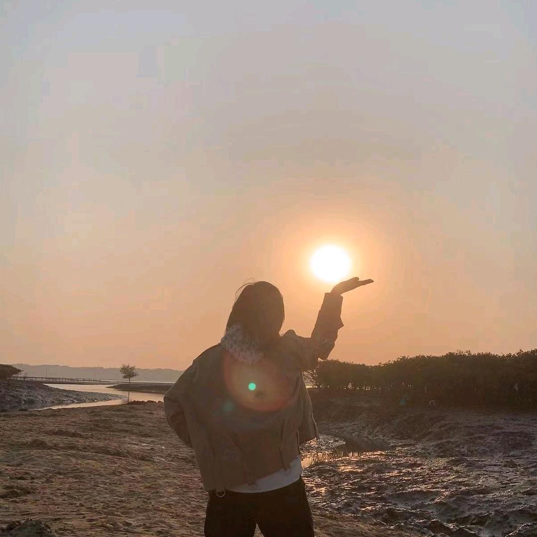 秋秋欧日韩女装