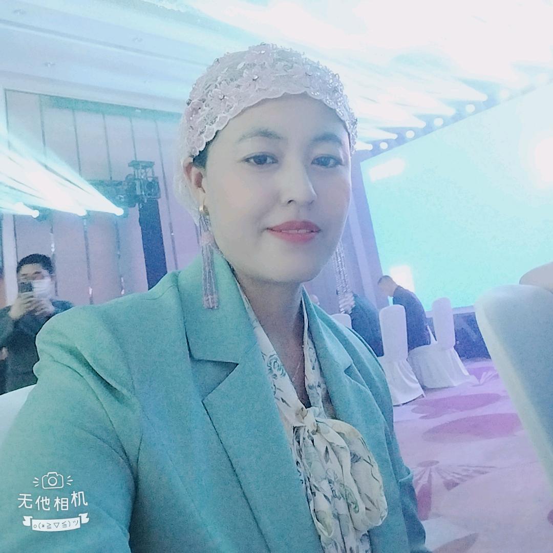 @曲中周皮肤管理中心（石河子店）