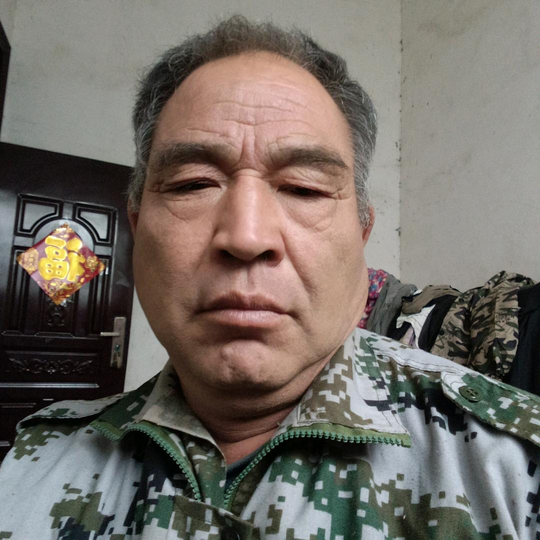 老李哥每晚8点1O分开播