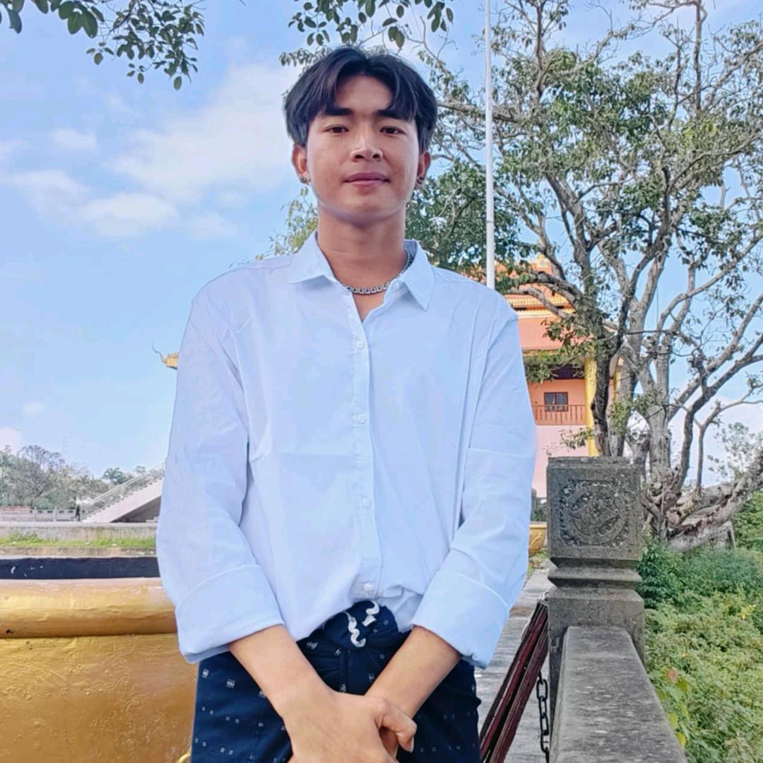 paing lay