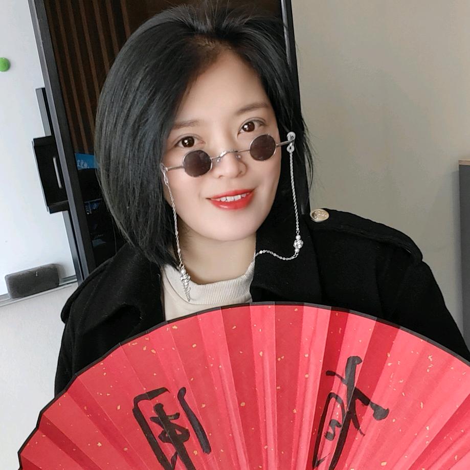 乌兰是个编导