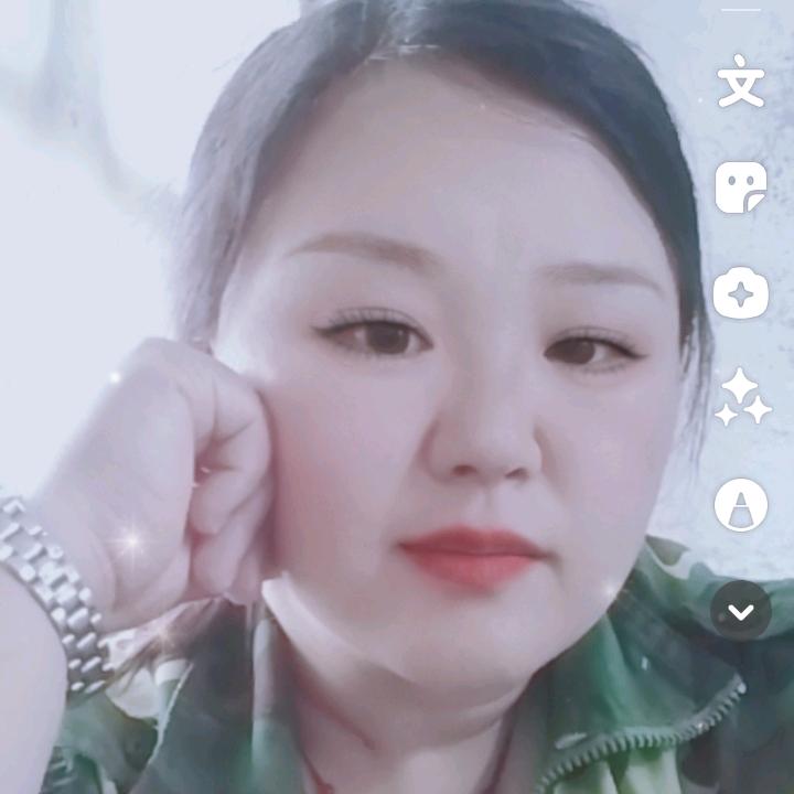 (｡･㉨･｡)ﾉ♡芳