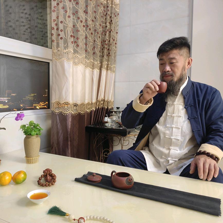 玩机电的大胡子