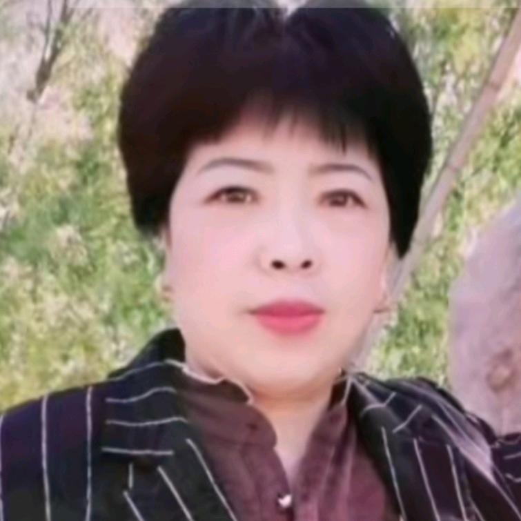 何姐