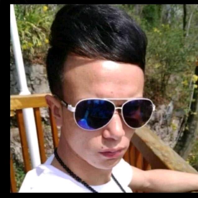 永远是孤单的男孩