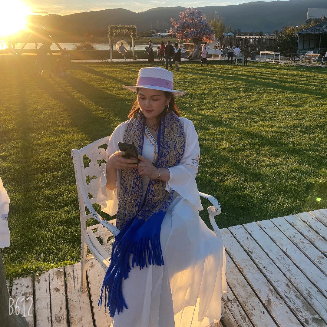 未来肤～韦艳群